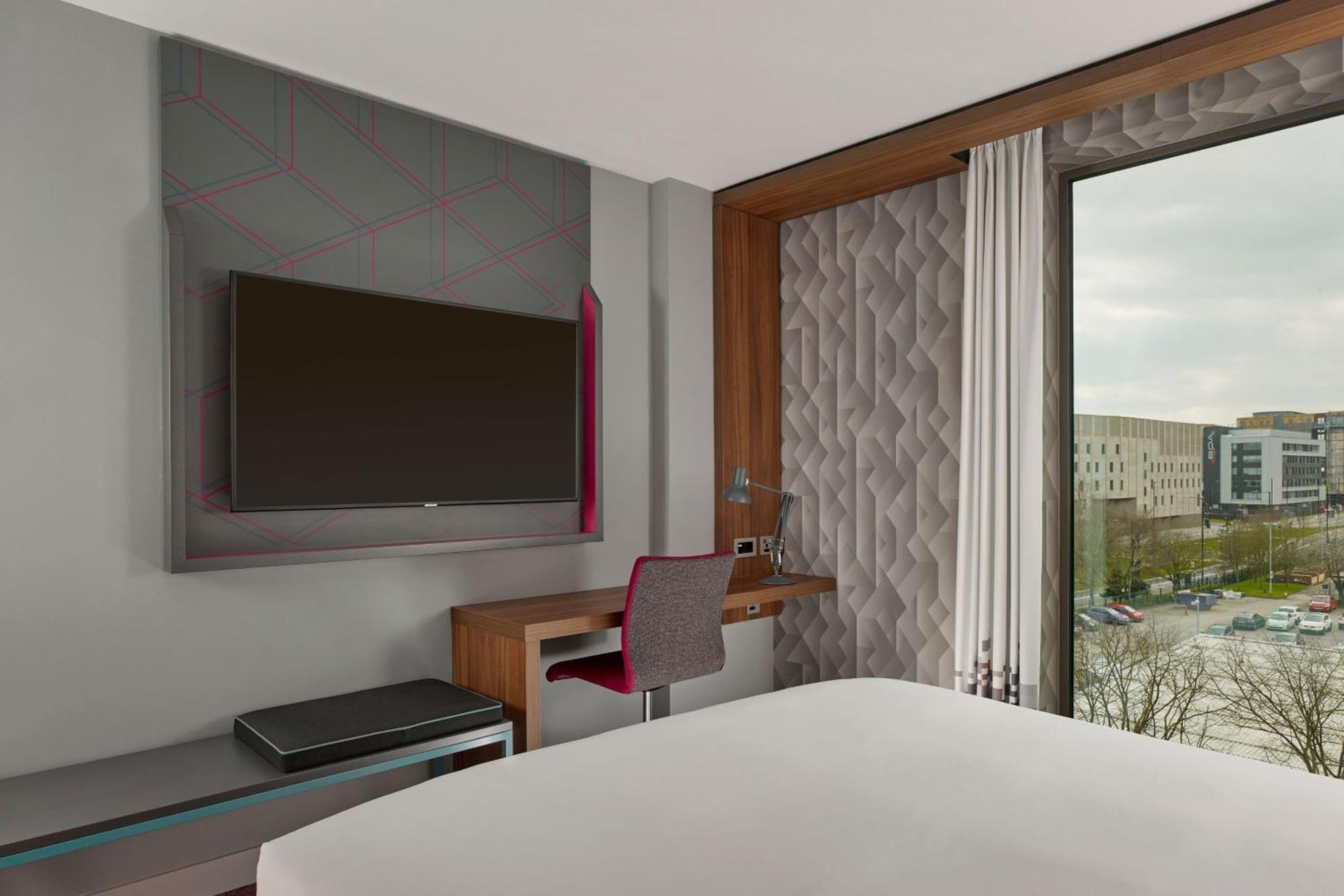 Отель Aloft Birmingham Eastside Экстерьер фото