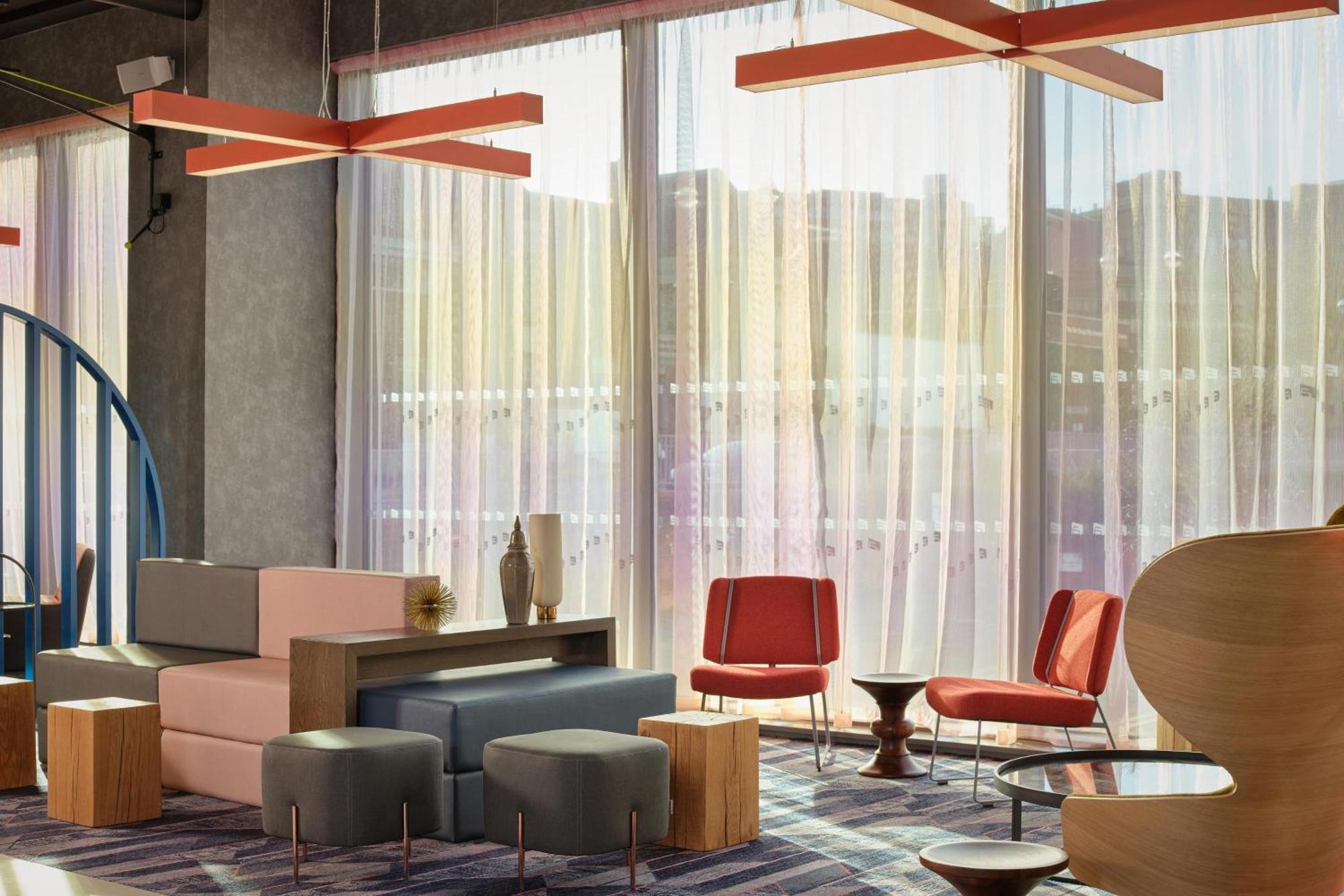 Отель Aloft Birmingham Eastside Экстерьер фото